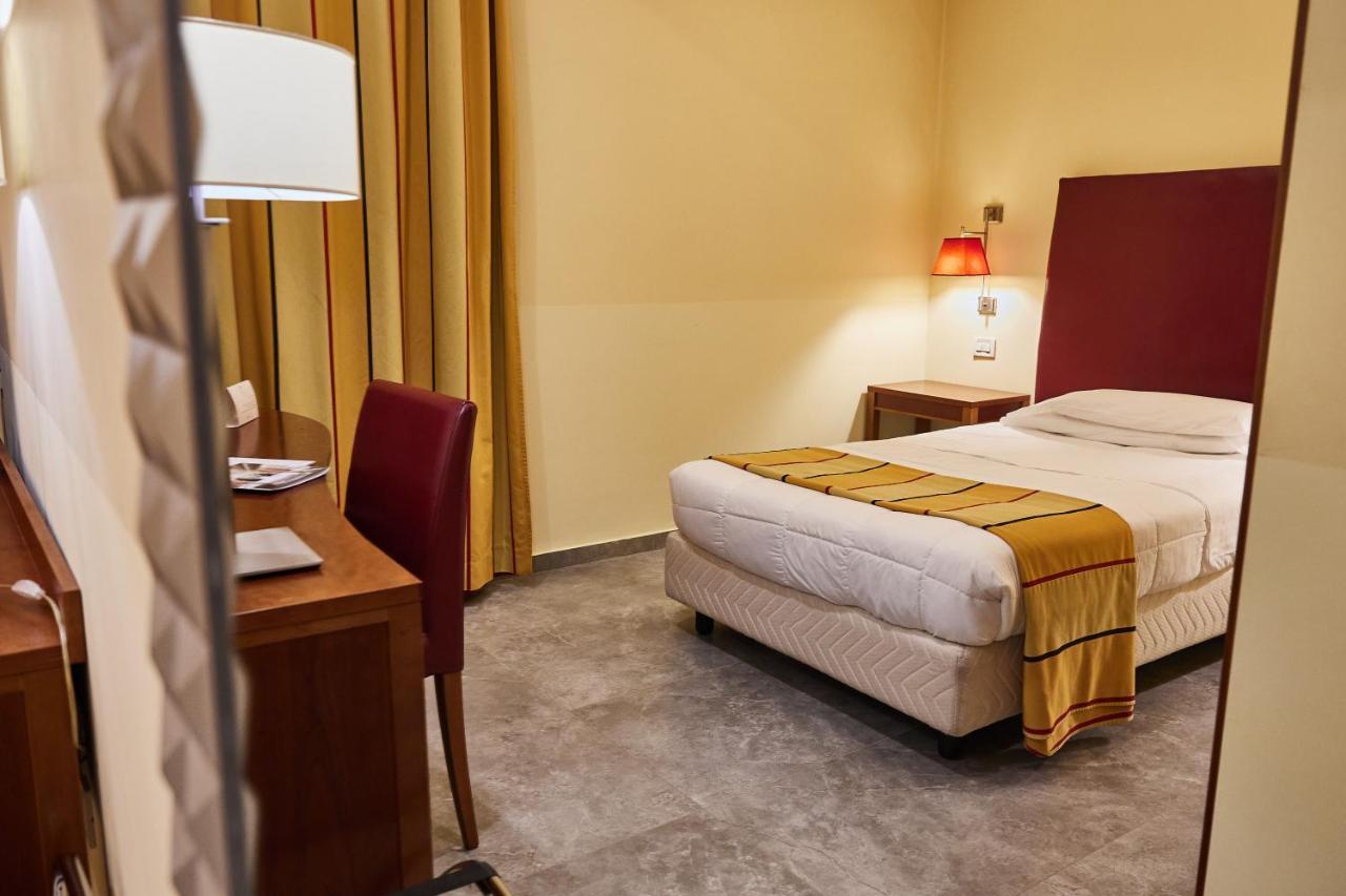 Appia Antica Hotel كوراتو المظهر الخارجي الصورة