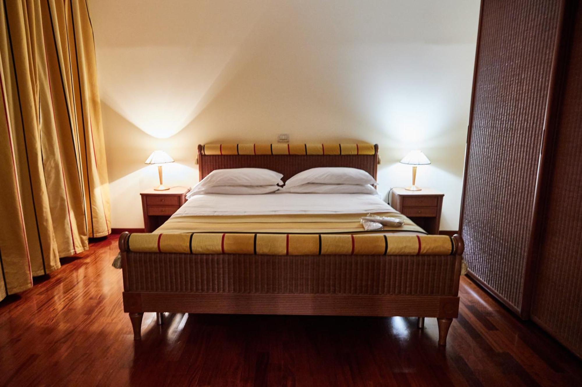 Appia Antica Hotel كوراتو المظهر الخارجي الصورة