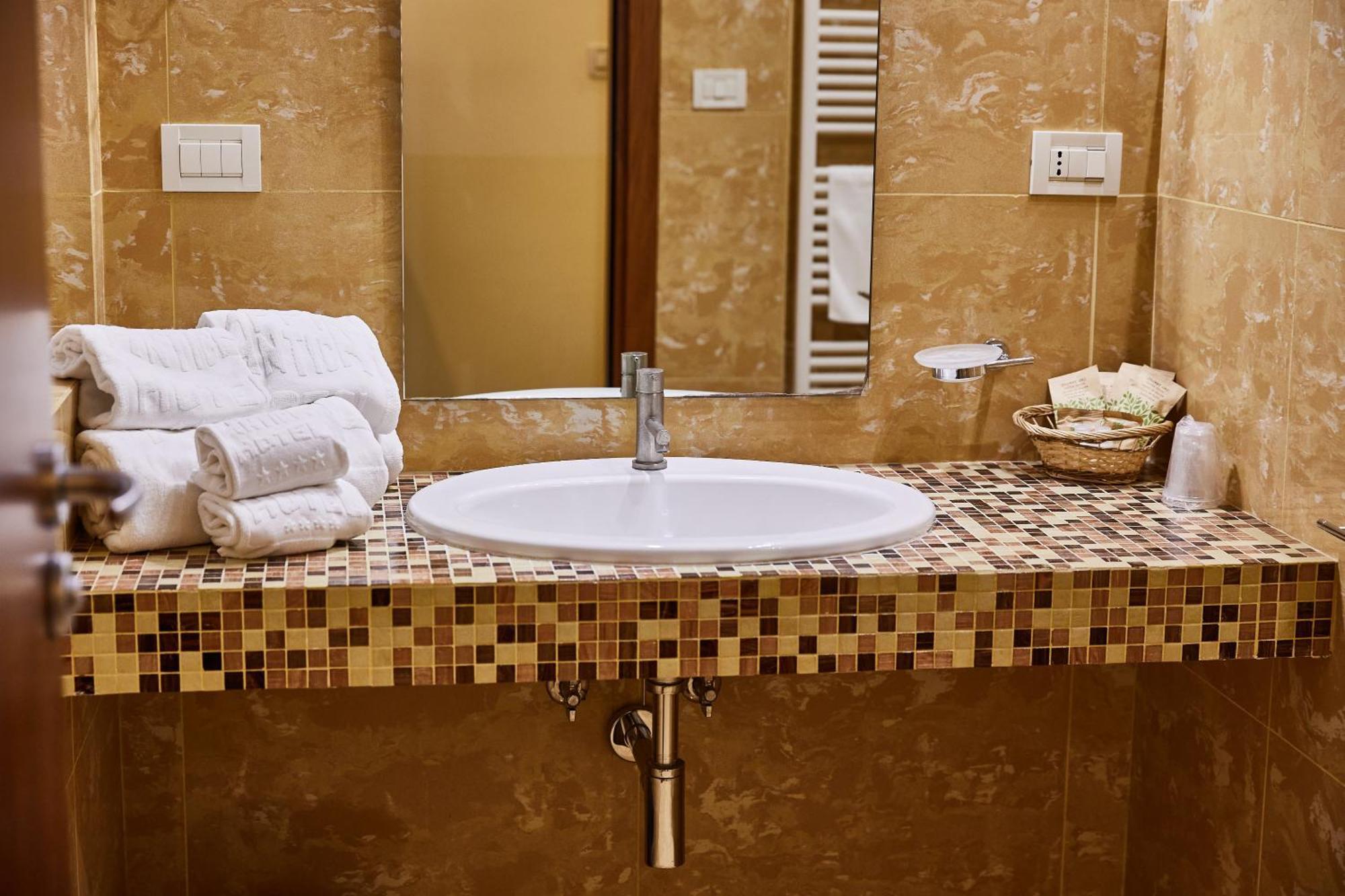 Appia Antica Hotel كوراتو المظهر الخارجي الصورة