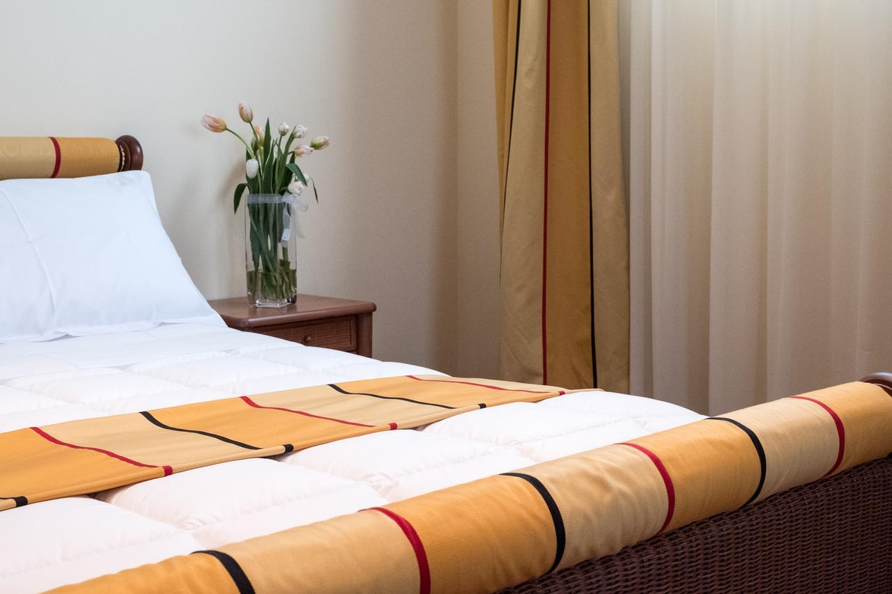 Appia Antica Hotel كوراتو المظهر الخارجي الصورة