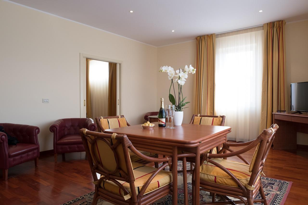 Appia Antica Hotel كوراتو المظهر الخارجي الصورة